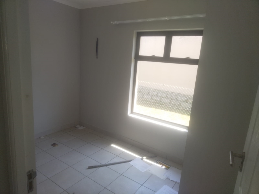 To Let 2 Bedroom Property for Rent in Kidds Beach Eastern Cape